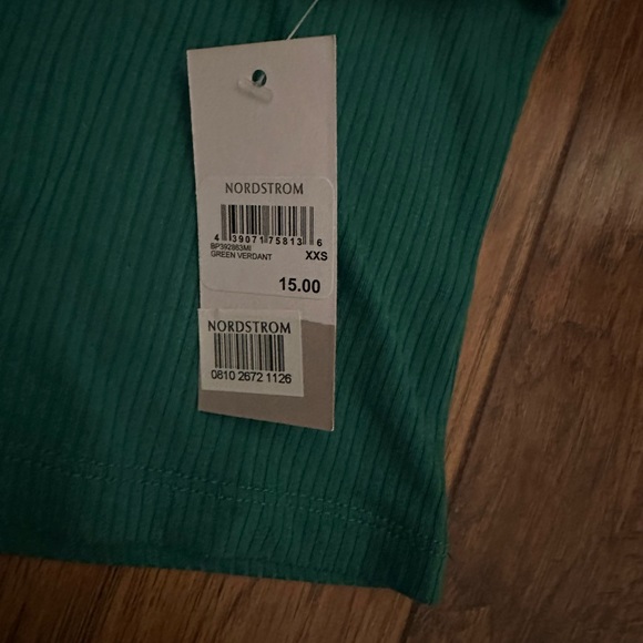 Crop Top - Picture 3 of 3